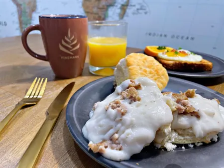 Pinemark Inn Suites Events Отели в г. Franklin County