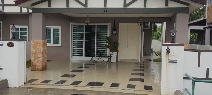 Sitiawan Homestay Entire Semi D House Отели в г. Ситиаван