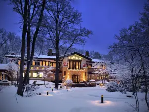 Hotel la Neige Higashikan