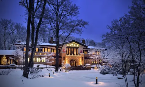 Hotel la Neige Higashikan