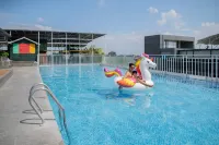 Grand Tjokro Premiere Bandung - Pools