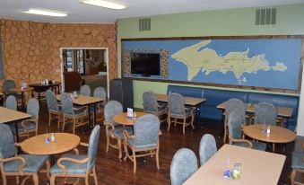Cedar Hill Lodge