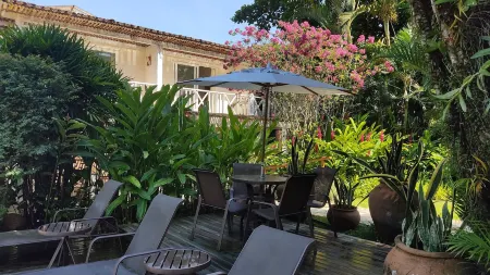 Ilha Deck Hotel Отели в г. Ильябела