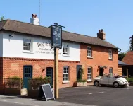 The Dog and Gun Hôtels à : Shrewton