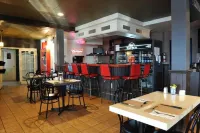 Auberge Happy Logis Hotels in Lac-Etchemin