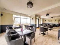 Onich Hotel & Lochside Beach Pods Hotels in Fort William