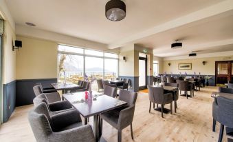 Onich Hotel & Lochside Beach Pods