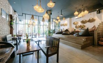 Lopi Hotel