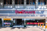 RedDoorz @ Urip Sumoharjo Hotels in Tegalsari