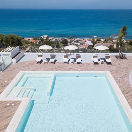 Midenza Seaside & Nature Retreat