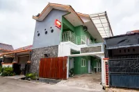 Super OYO 2808 d'Residence Syariah Hotell i Panggung