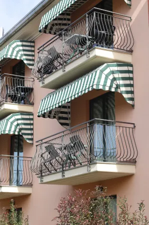 CasAlbergo - Superior Lake Apartments by Lvg Hotel Collection Отели в г. Golasecca