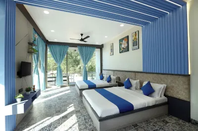 Sandhya Manohar Beach Resort, Hôtels à : Akshi