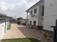Adenta-Accra - 3 Beds - Sleeps 6 - Private Parking Hotels in Adenta Municipality