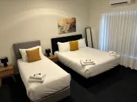 Riverwood Hotel - Adults Only Hotel berhampiran Vanilla Bean and Lime Cafe