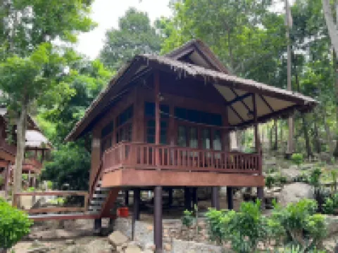 スマイル バンガロー ボトルビーチ周辺のホテル