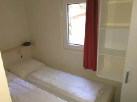 Cozy Glamping Chalet in Palamós with Garden View