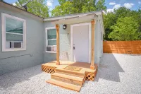 Cozy and Lovely 2Br 1BA Apt#B Near Lively Downtown - Homestay