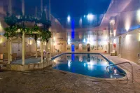 Cwrt Bleddyn Hotel - 수영장