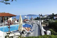 Fengeros Village Hotels in Megali Ammos