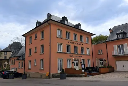 Hotel-Restaurant Beim Schlass Отели в г. Винкранж