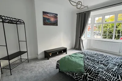 Manchester City Oasis - Spacious 5 Bedroom House Các khách sạn ở 