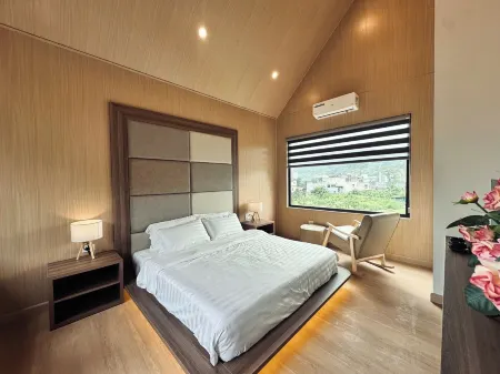 Odyssey Hostel, Tours & Motorbikes Rental