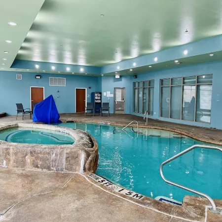 Holiday Inn Express & Suites MANSFIELD by IHG
