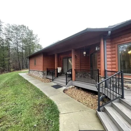 Nature Lovers Dream! Steps from Fishing Plus 140 Acres of Hiking! 4 Bedroom Home by RedAwning