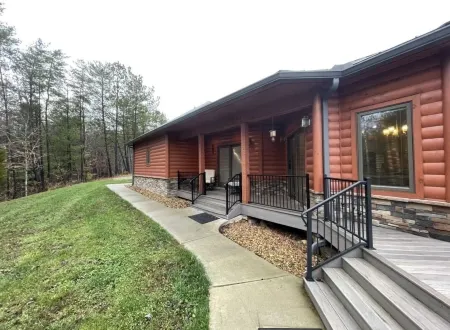 Nature Lovers Dream! Steps from Fishing Plus 140 Acres of Hiking! 4 Bedroom Home by RedAwning