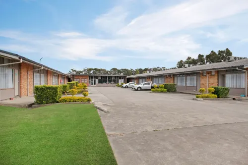 Gateshead Tavern & Motel - parking