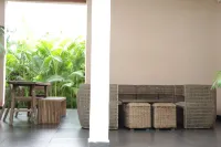 Industria Villa Hotels in 