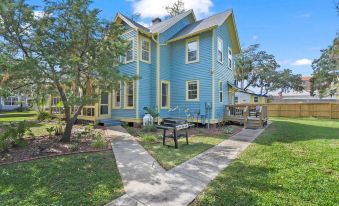 Historic in Downtown St Aug Steps to Ice Plant