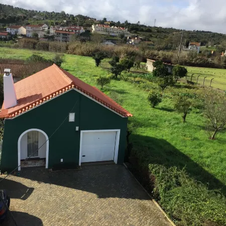 Horta Dos Cedros Отели рядом с достопримечательностью «Baloiço Panorâmico da Mata Nacional dos 7 Montes»