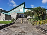 Kuti Resort & Spa