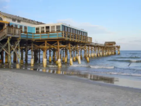 เดย์สอินน์ บายวินด์แฮม โคโค่บีช พอร์ตคานาเวอรัล โรงแรมในโคโค่บีช