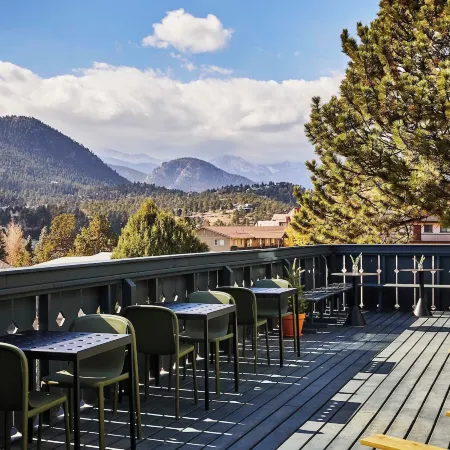 Trailborn Rocky Mountains Outpost