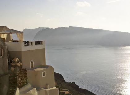 Art Maisons Oia Castle