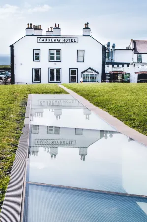 Causeway Hotel Отели в г. Portballintrae