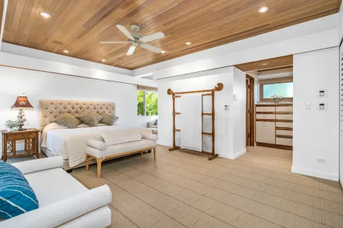 Ocean Views and Chef's Kitchen with Premium Amenities - Gorgeous Oasis