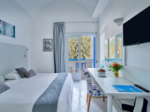 Hari Club Beach Resort Hoteles en Aghir