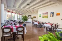 Hotel Castel - breakfast