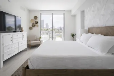 Artistic Design District Stay, Parking, Pool, Gym Hotels in Design District