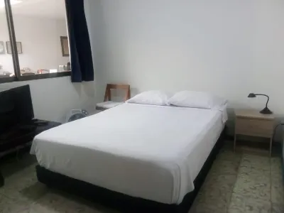 50N15 B&B