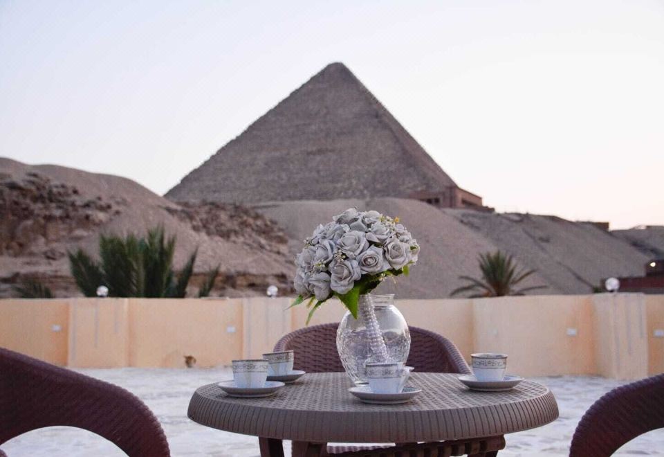 Crystal Pyramid Inn (Giza) - 2026 Prices, Reviews & Deals | Trip.com