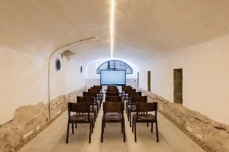 Hôtel la Prison Отели в г. Безье