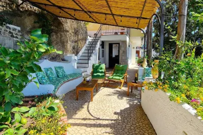 Amalfi Sea View Villa with Solarium Terrace & BBQ