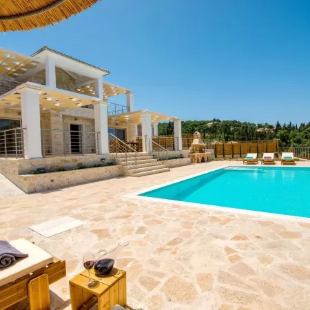 Vasiliki Villa - Charming 4 Br Villa with Pool and Sea Views