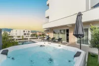 Apartment Sun Private Pool and Jacuzzi - Hot Tub