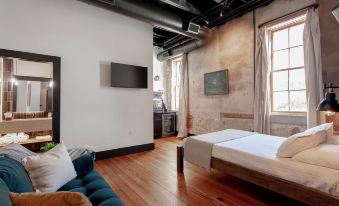 The Lofts 3rd and Main